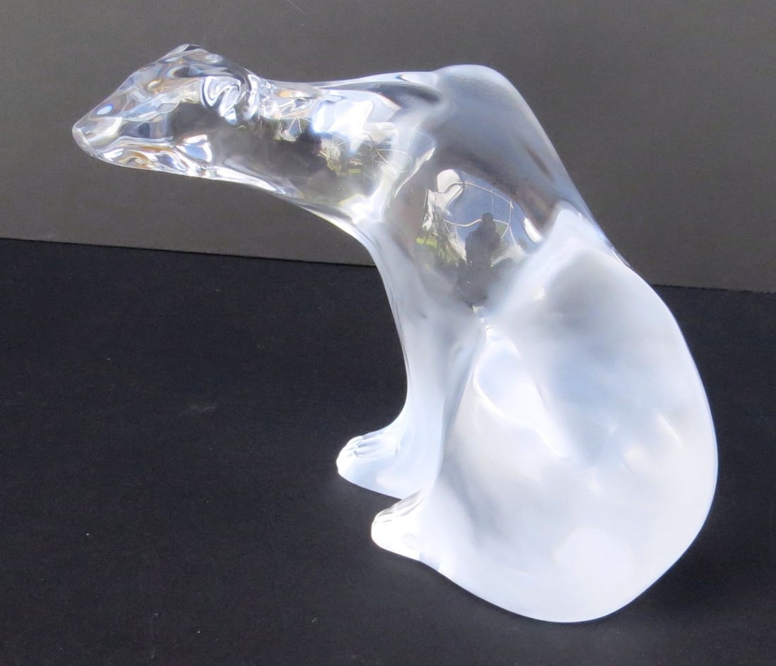 LALIQUE Large Crystal Polar Bear #11637; 6 ¼ inches high; engraved LALIQUE-FRANCE signature at: LALIQUE Large Crystal Polar Bear #11637; 6 ¼ inches high; engraved LALIQUE-FRANCE signature at lower front (retailed for $3000, now discontinued). Condition: Very Good; one tiny, light scratch 