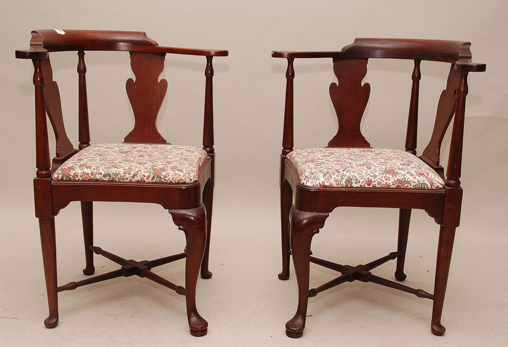Pr. Of English corner chairs, 33"h x 29"w x 24"d: Pr. Of English corner chairs, 33"h x 29"w x 24"d
