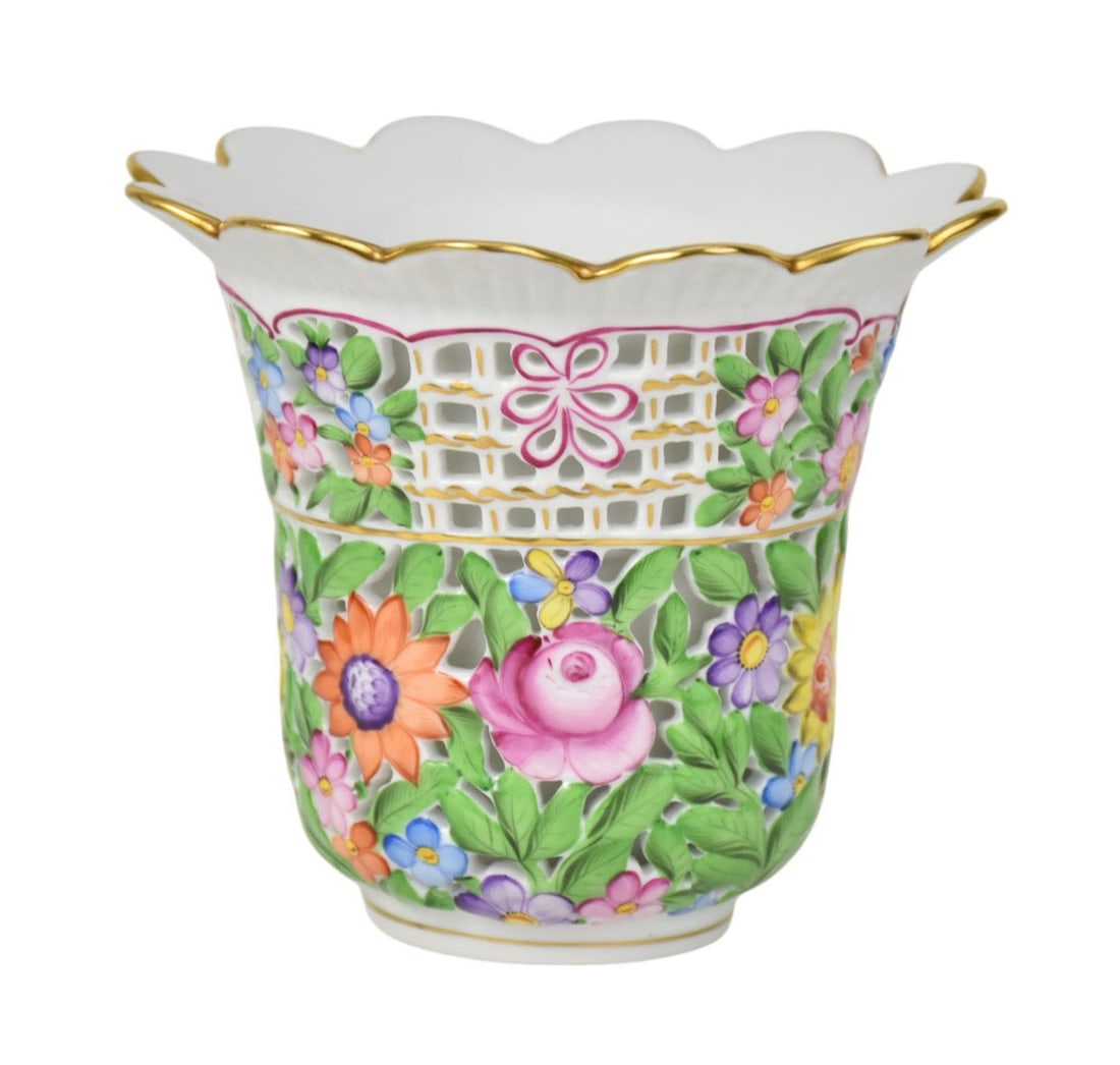 Herend Porcelain Vase, Pierced Floral Decorations with Scalloped Rim & Gilt Accents, 4 3/4"h x 5 (1 of 6)