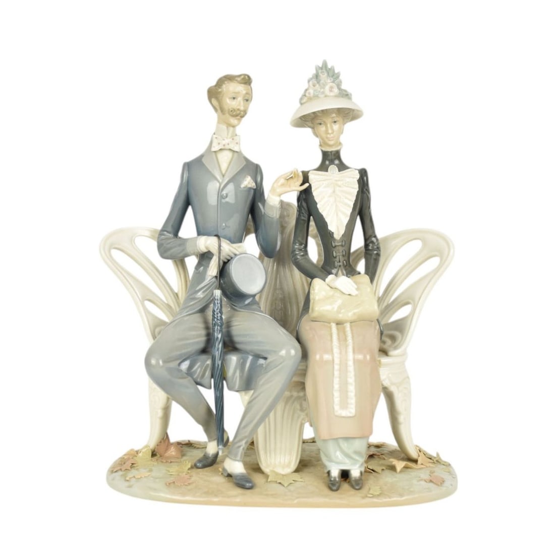 Lladro Figural Grouping, Couple Seated on Bench (1 of 10)