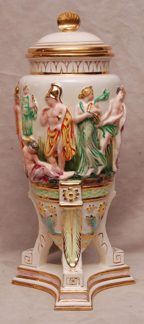 Capodimonte covered urns (one damaged): Capodimonte covered urns (one damaged)