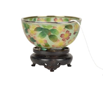 Japanese Plique-a-Jour Bowl, Florals - A finely made plique-a -jour bowl upon 3 small feet.