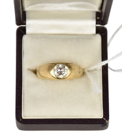 14K Yellow Gold Diamond Ring. Size 10.5 wt. 7.6 grams approx. 1 carat mine cut diamond SI1 H