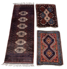 3 Rug / Carpets. Sm. Runner 2 x 5.10, 2 x 2.10 feet.  +  2 x 2 feet.