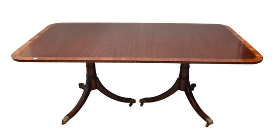 Kittenger Mahogany Double Pedestal Dining Table with inlaid banded edge. Table has 2 extension