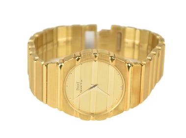 18K Yellow Gold Piaget Polo 791 C 701 Watch. Vintage, 18k yellow gold watch with a 30mm case, a