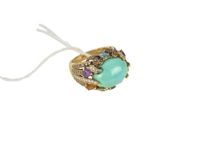 14K Yellow Gold Turquoise Diamond Ring. Size 8 wt. 12.3 grams