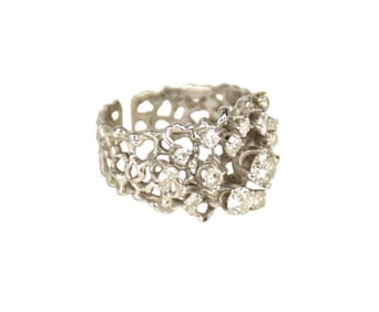 18K White Gold Diamond Ring. Size 8 Multi cluster diamond ring, diamonds range from .05 - .5 carats
