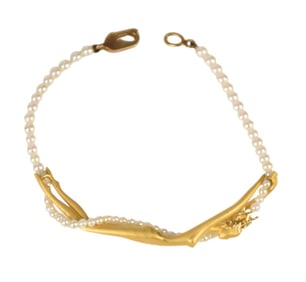 Carrera Y Carrera 18K Yellow Gold Nude Women Pearl Bracelet. Length 6"  Wt. 11.2 grams