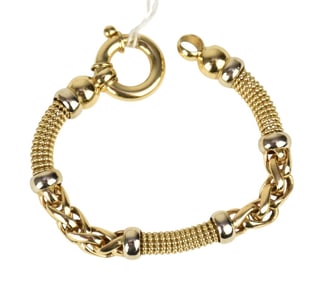 14K Yellow Gold Bracelet Italy. Length 8" Wt. 29.9 grams