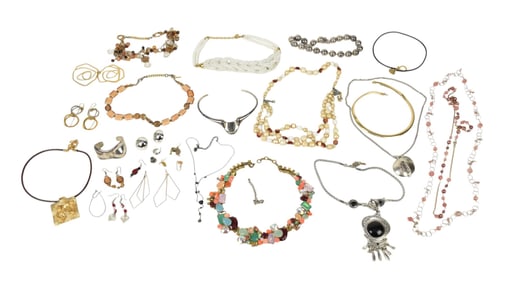 14K Yellow Gold & Costume Jewelry Lot. 14K Yellow gold Omega Necklace wt. 24 grams does have a few