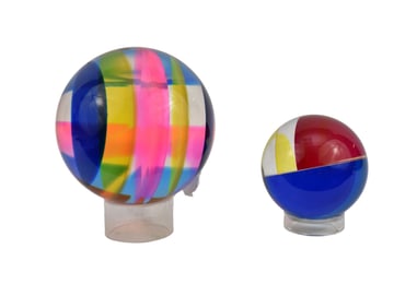 Vasa Velizar Mihich (American/Yugoslavian, b, 1933) 2 Acrylic Spheres Colors, large 5-1/4 inch