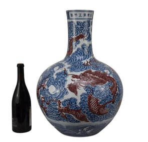 Large Red & Blue Dragon Porcelain Vase, Yongzheng Mark - A very large Chinese tianqiuping or