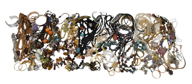 Large Costume Jewelry Lot. Some Designers. Necklaces, bracelets earrings, Pendants and Brooches