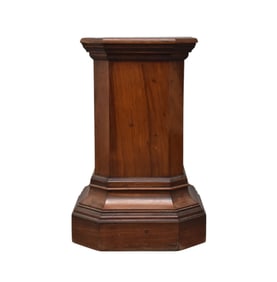 Antique Mahogany Pedestal, Octagonal Shape Top, 27 inches tall x 15 inches diameter at top.