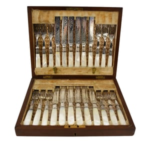 24 pc. Antique English Engraved S.P Fruit or Dessert Set, 12 knives, 12 forks in Footed Case