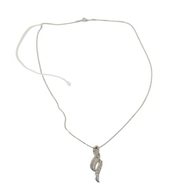 10K White Gold Necklace with Pendant. 16" Chain, Pendant 1.25" wt. 3.2 grams