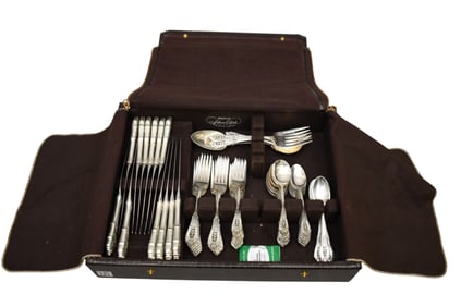 Wallace Sterling Silver Flatware Set, Rose Point Pattern 1934, incl; 12 Dinner Knives (9 5/8"L), 12