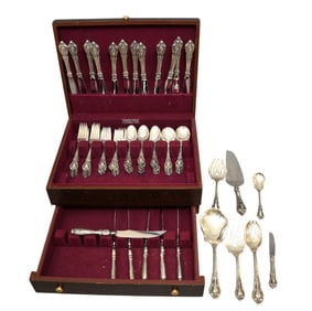 Lunt Sterling Silver Flatware Set, Eloquence Pattern 1953, incl; 12 Dinner Knives (9"L), 12 Dinner