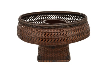 SHOUKOU KAWANO (b. 1932), 20th Century, Japanese Footed low bamboo bowl with open work top, Signed