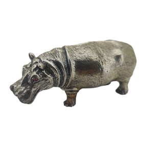 Vintage Imperial silver figurine, depicting a hippo with naturalistic features and ruby cabochon