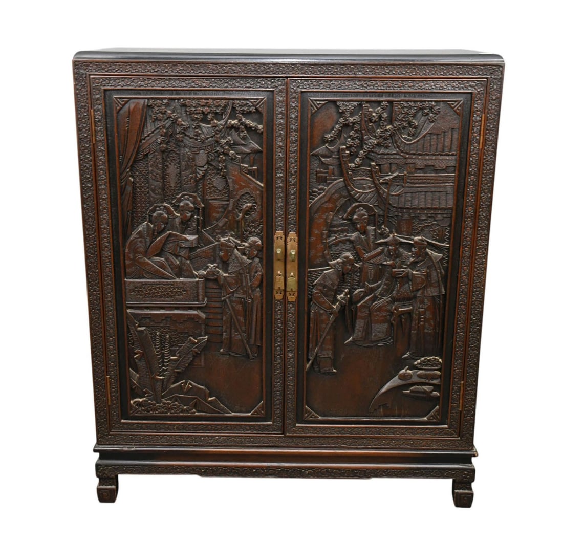 Oriental Heavily Carved Cabinet With Elaborately Carved Side Panels & Doors, Interior with 5 Pull (1 of 8)
