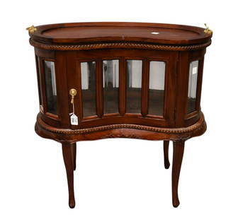 Mahogany Oval Vitrine with Panels of Beveled Glass Around, Removeable Tray on Cabriole Legs, 30" x: Mahogany Oval Vitrine with Panels of Beveled Glass Around, Removeable Tray on Cabriole Legs, 30" x 30" x 15" ***If this item is not picked up by the Friday following the auction, it will be moved to o