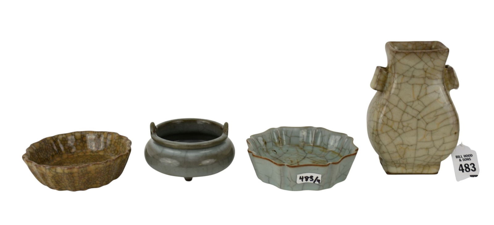 Four Chinese Crackle Glazed Vessels - Four Chinese porcelain (stoneware) articles with crackle (1 of 12)