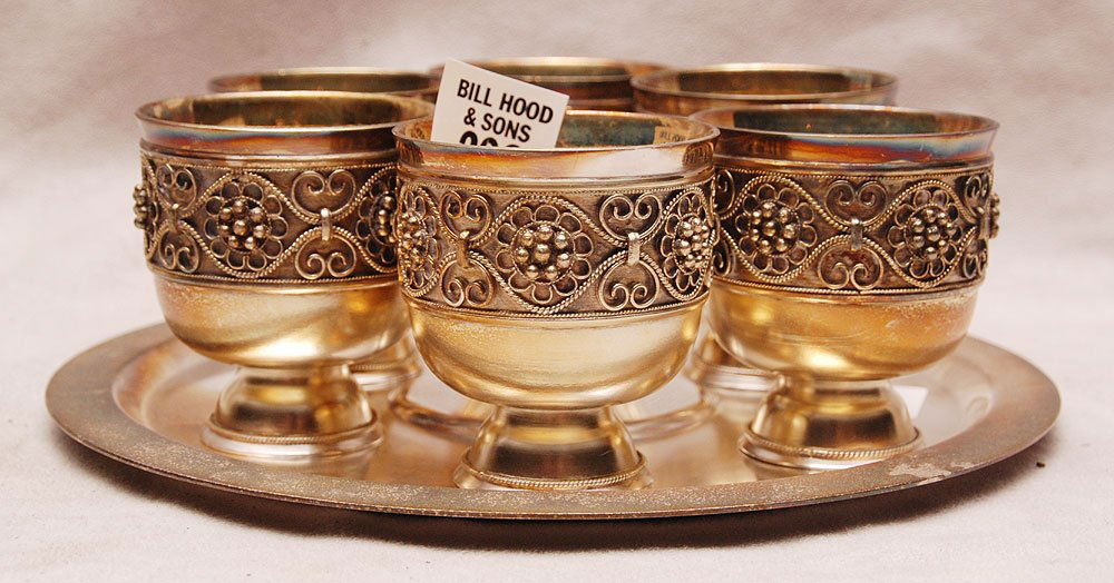 6 silver wine cups with tray, tray 7 3/4"dia: 6 silver wine cups with tray, tray 7 3/4"dia