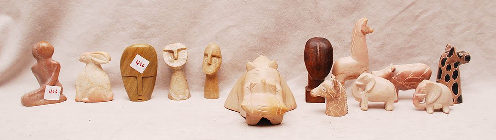 13 pcs. of decorative stone carvings, mostly African: 13 pcs. of decorative stone carvings, mostly African