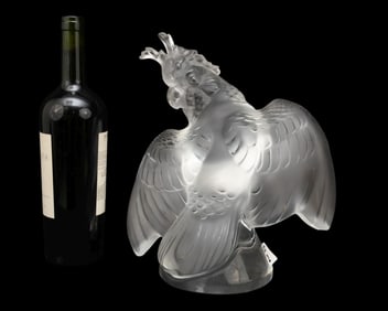Lalique France Crystal Cockatoo Figure - A large French Lalique Crystal figure of a cockatoo bird.