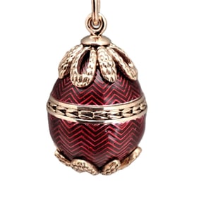 Vintage Imperial Era Rose Gold Enamel Easter Egg Pendant. Total weight: 8.7 grams. Dimensions: L