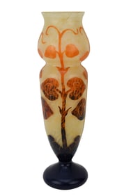 Charles Schneider Le Verre Francais Cameo Glass Vase, C. 1920s - An Art Deco era French cameo glass