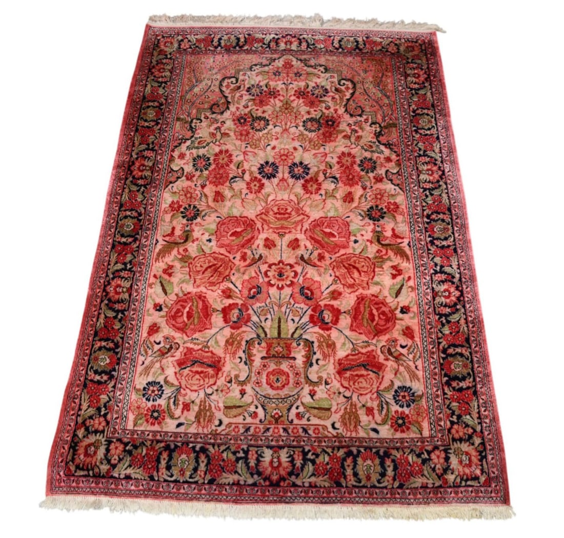 Silk pink prayer rug 62x39 inches.: Silk pink prayer rug 62x39 inches.