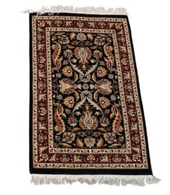 Wool floral black border Rug/Carpet, 24x37 inches