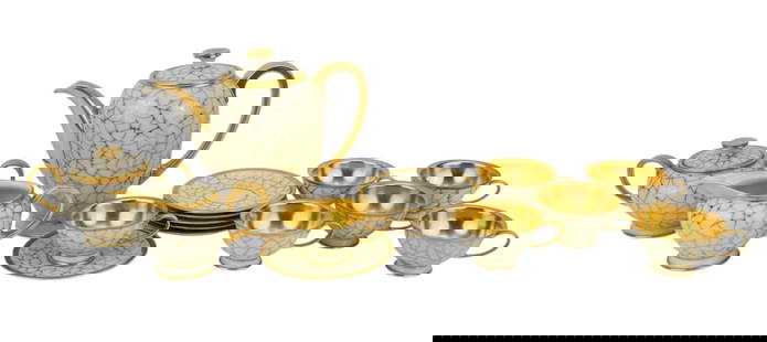 Rosenthal Porcelain Tea Set, incl; 6 Cups, 6 Saucers, Creamer, Sugar and Teapot, "Handmalerei: Rosenthal Porcelain Tea Set, incl; 6 Cups, 6 Saucers, Creamer, Sugar and Teapot, "Handmalerei Ableilung Munchen", Gold Accents on Ivory Ground