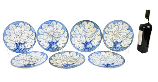 7 Antique Pearlware Blue & White Plates (8 3/4"dia) (1 with chip & 3 with Roughage)