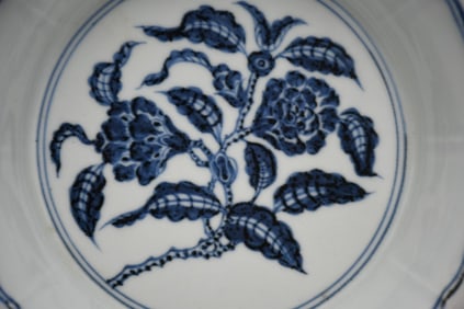Chinese Blue & White Porcelain Bowl - The round bowl with lotus petal walls, flared and scalloped