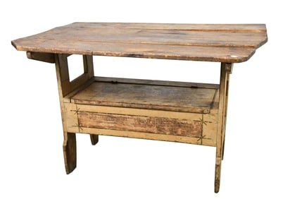 American 19th c. Grain Painted Hutch Table, 3 Board Top, Corner Lopped Off (Most Likely To Fit in