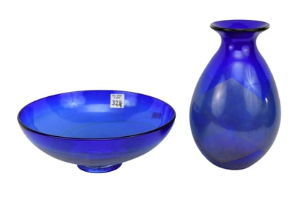 Jeff Zimmerman for Tiffany & Co Art Glass, Jeff Zimmerman (American b. 1968). Cobalt Vase with