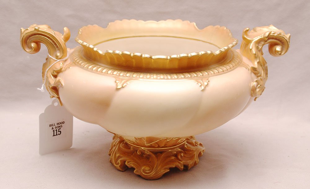 Royal Worcester centerpiece, 6"h x 12"L: Royal Worcester centerpiece, 6"h x 12"L
