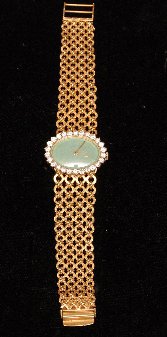 Vintage Ladies Watch, Gold & Dimond set oval dial: Vintage Ladies Watch, Gold & Dimond set oval dial (26 diamonds approx. 1.5 total cts.) with 18kt. Bracelet, alltogether total= 32 dwt. Working