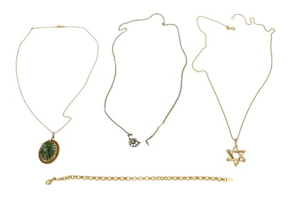 14k Yellow & White Gold Jewelry Lot. 1 bracelet 7', 2 yellow gold necklace with pendants 16" - 18",