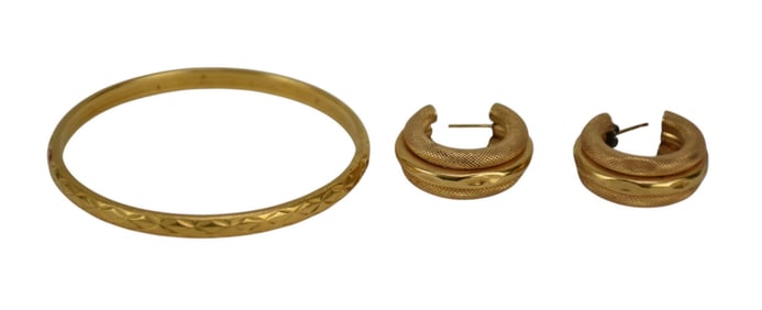 18K Yellow Gold Bangel & Earrings. Bracelet 7" inner circumference Earrings 1" Wt. 21.6