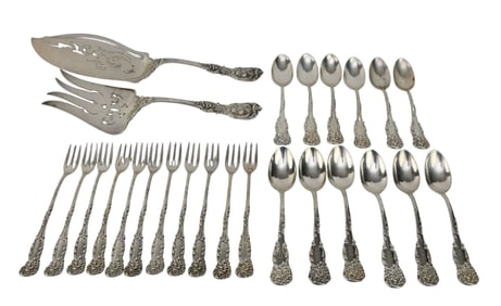 Reed & Barton Frances I & La Reine Flatware. 2 serving pieces and La Reine flatware pattern 11