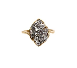 14K Yellow Gold Diamond Cluster Ring. Size 6.5 wt. 3.8 grams