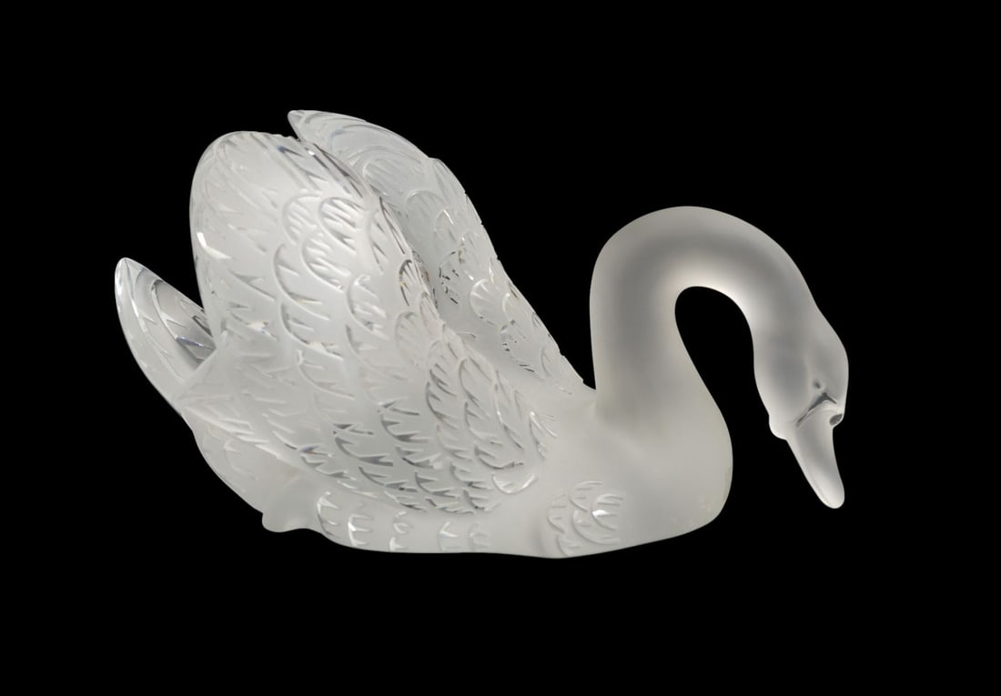 Lalique Crystal Swan Sculpture, "Cygne Tête Penchée", France, Signed, 7"h x 14"w x 8 1/2"d: Lalique Crystal Swan Sculpture, "Cygne Tête Penchée", France, Signed, 7"h x 14"w x 8 1/2"d