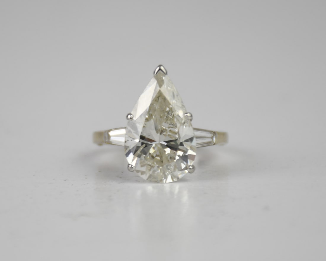 Lady's Pear Shape Diamond Engagement Ring. 14K White Gold & Platinum Ring Size 7 with sizer. Pear (1 of 8)