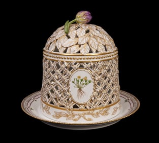Royal Copenhagen 'Flora Danica' Ice Dome & Stand - Denmark, mid-20th century. Elaborately Pierced