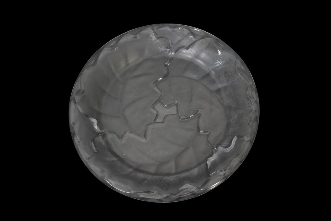 Lalique France Crystal "Chene" Plate, 9"idia (1 of 4)
